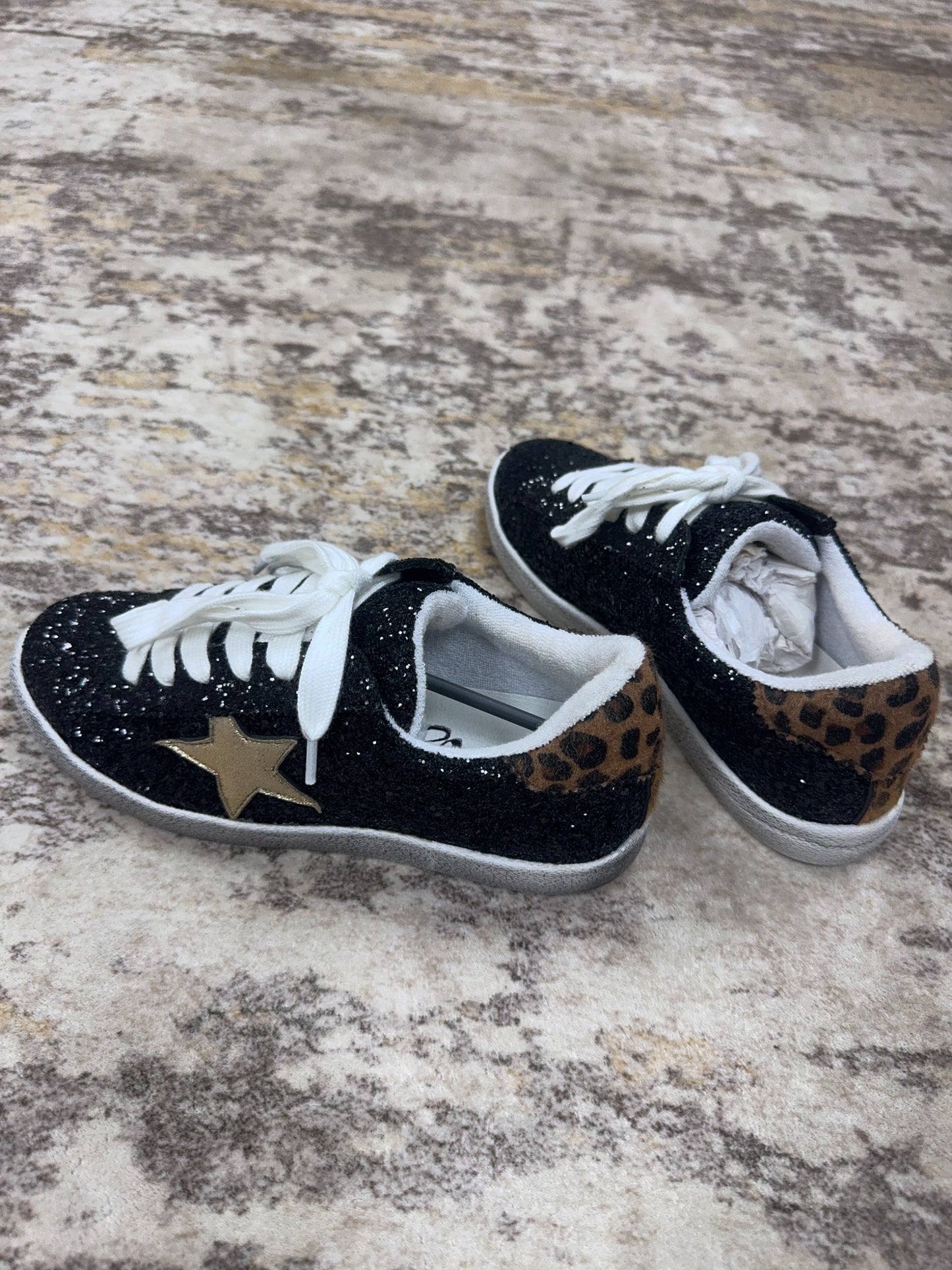 Very G Black Star Shoe With Leopard Backing